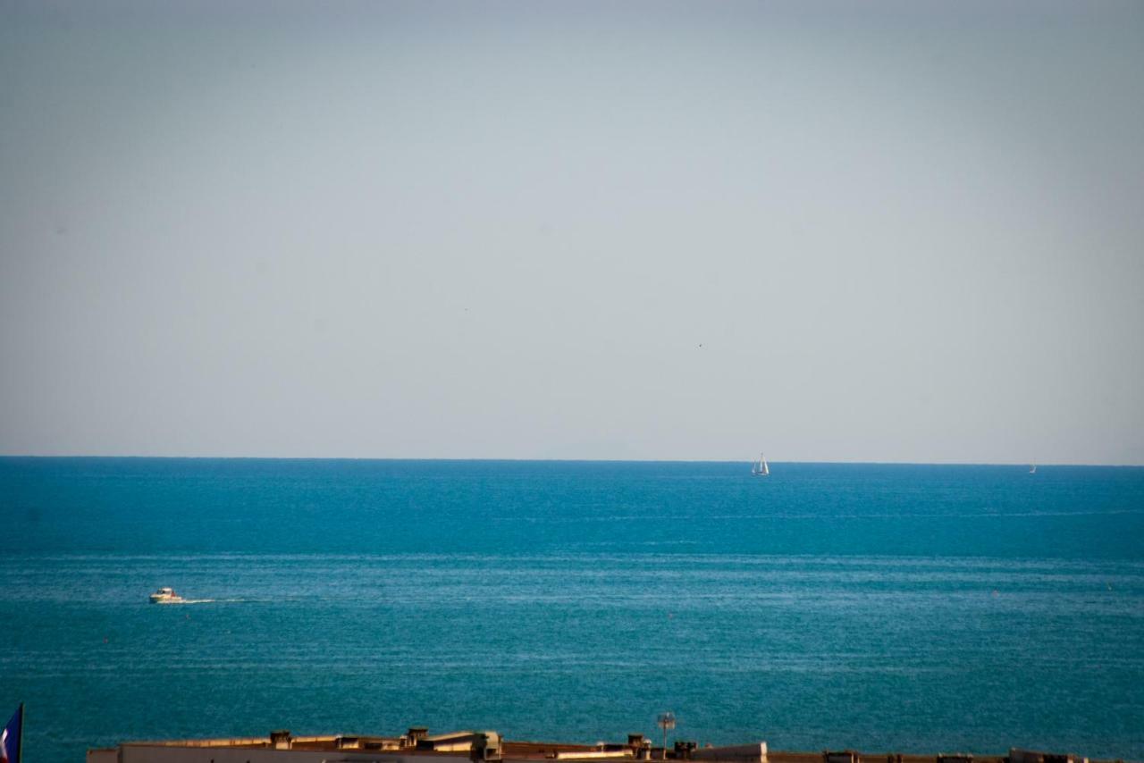 Appartement St Pierre La Mer Saint-Pierre-la-Mer  エクステリア 写真